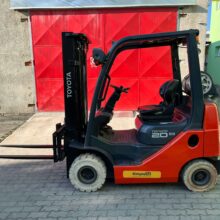 Čelní vozík TOYOTA 8FGKF20 - použitý