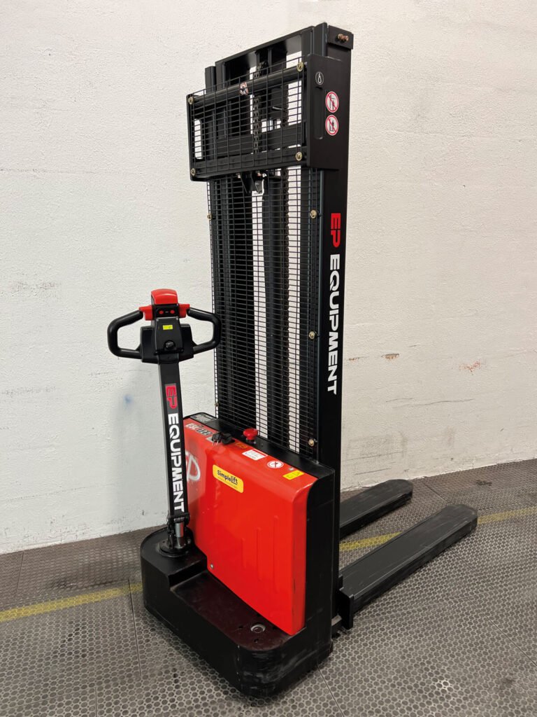 Vysokozdvižný vozík elektrický ESL122 3016mm Li-ion - použitý